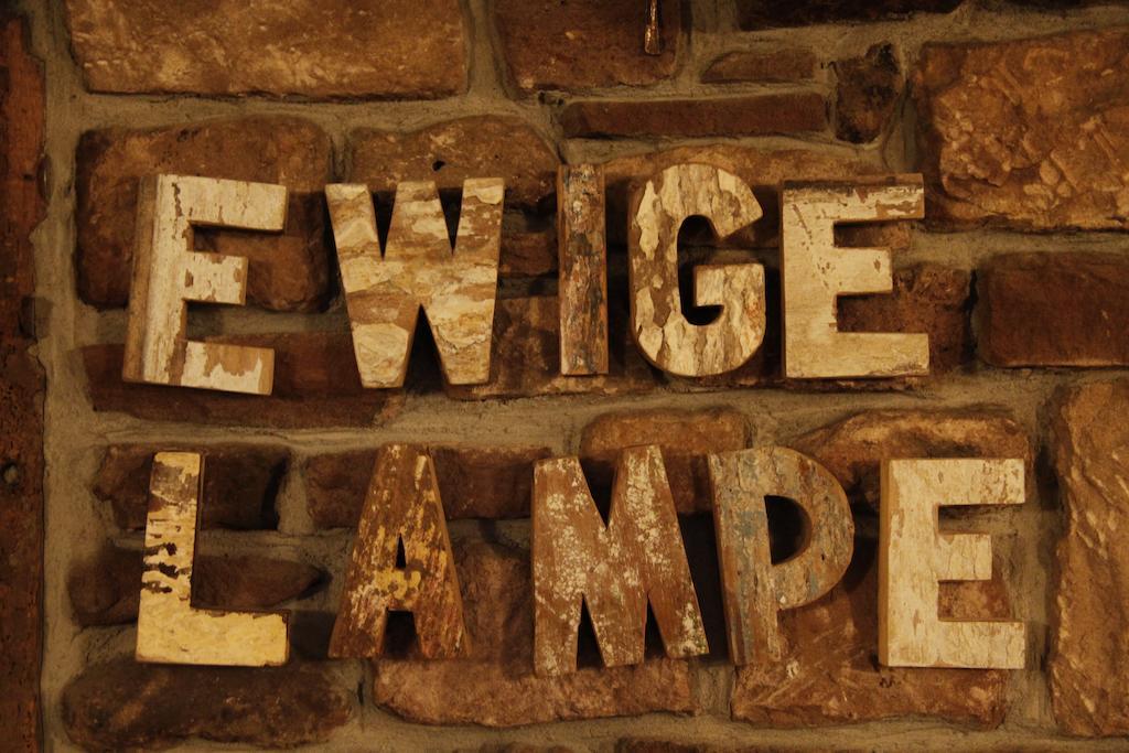 Zur Ewigen Lampe Romantisches Landhotel & Restaurant Nideggen Ngoại thất bức ảnh
